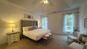 Spacious 7BR for 12 Private BKYD & New Amenities